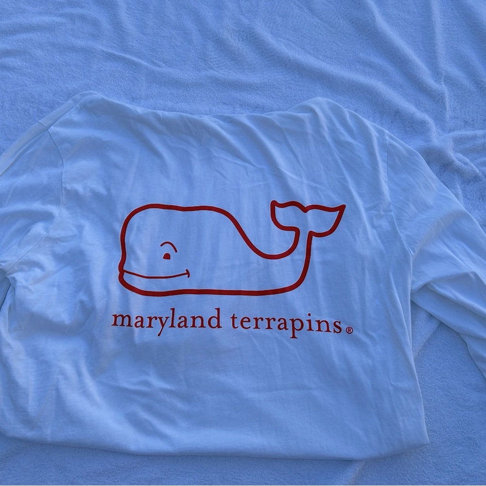 Vineyard Vines Hooded long sleeve tee